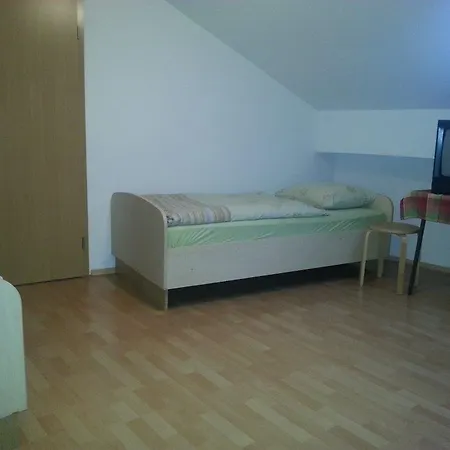 Tomdva * Sostanj