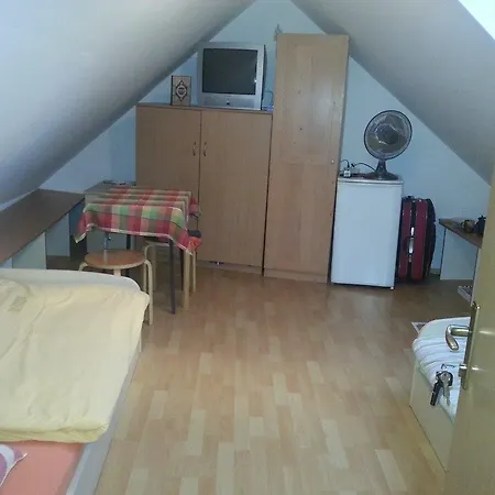 Tomdva * Sostanj