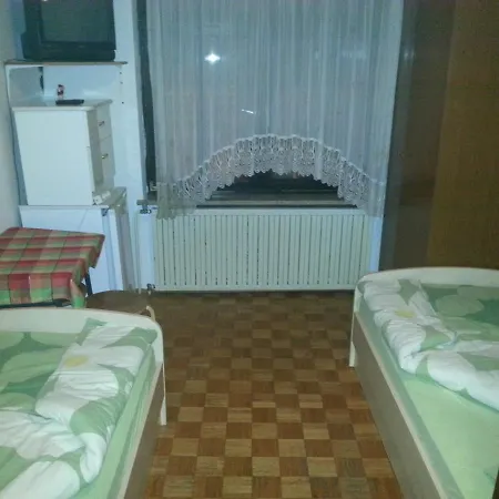 Tomdva * Sostanj