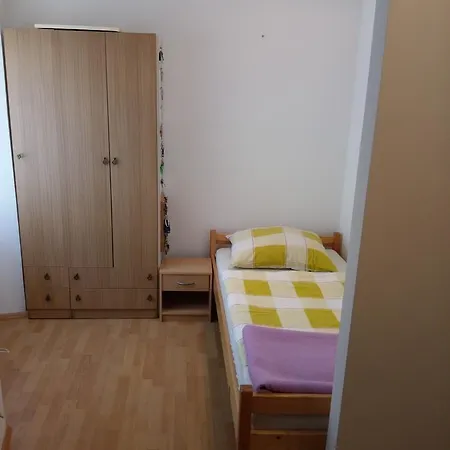 Tomdva * Sostanj